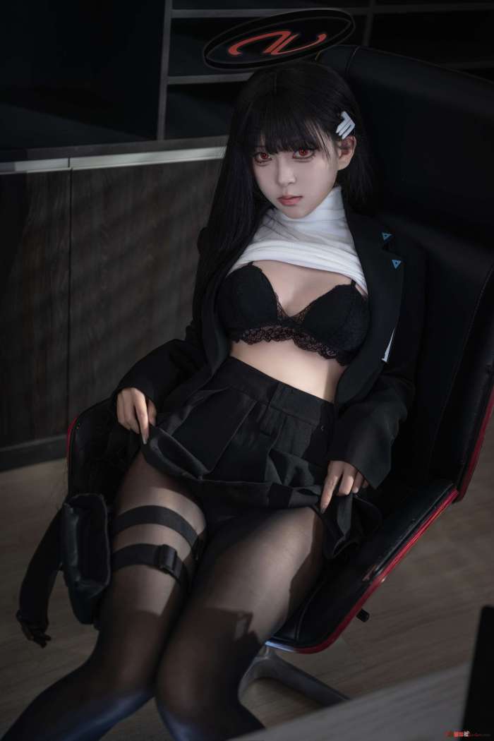 矢量鱼 – 调月莉音（蔚蓝档案）[36P191MB]