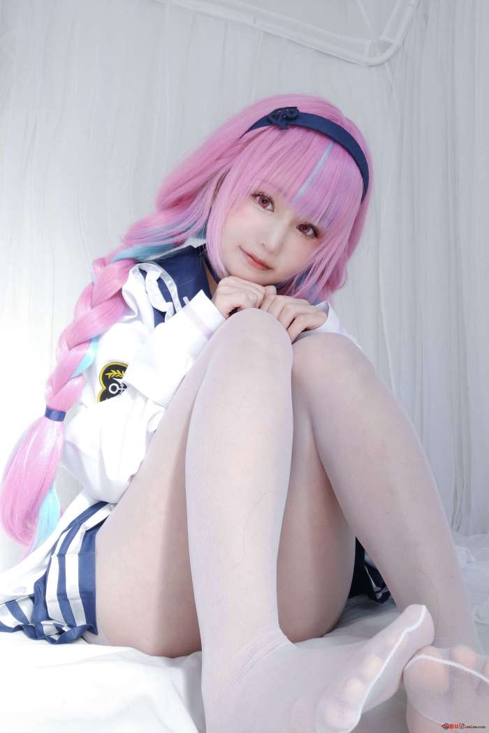 Kurumi – Minato Aqua [13P38MB]