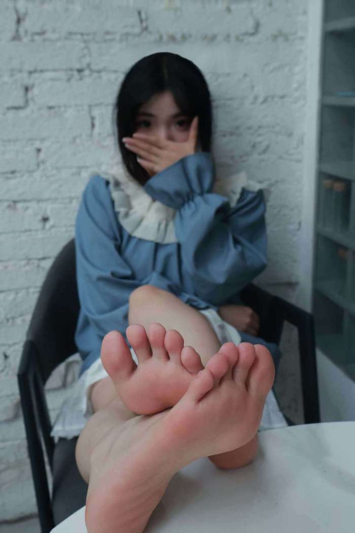 小羊蛋卷 – 创意园+操场学妹+超市双丸子 [21P205MB]