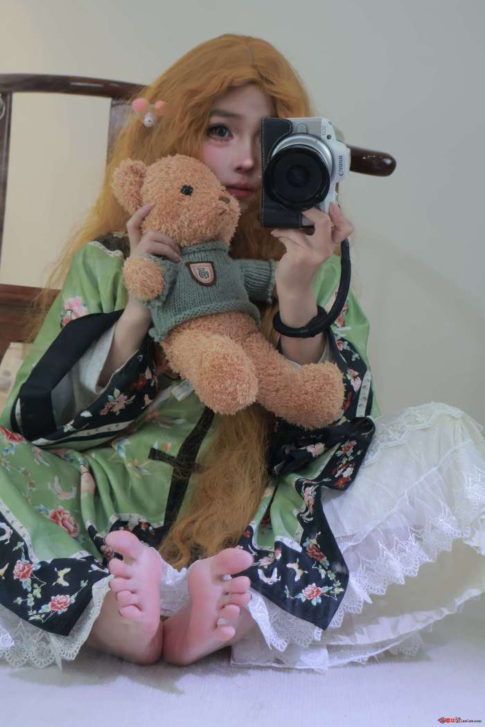 小羊蛋卷 – 金毛狮王+金毛小狮王 [13P105MB]