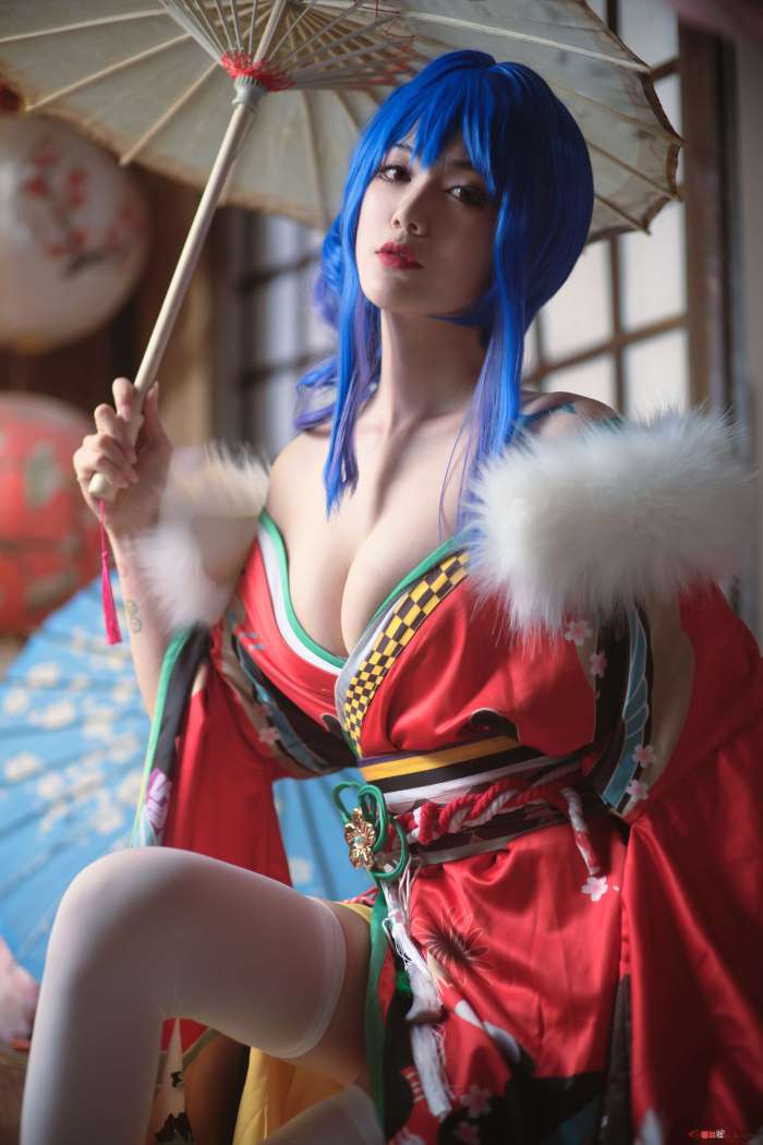 一米八的大梨子 – 圣姨和服 [18P175MB]