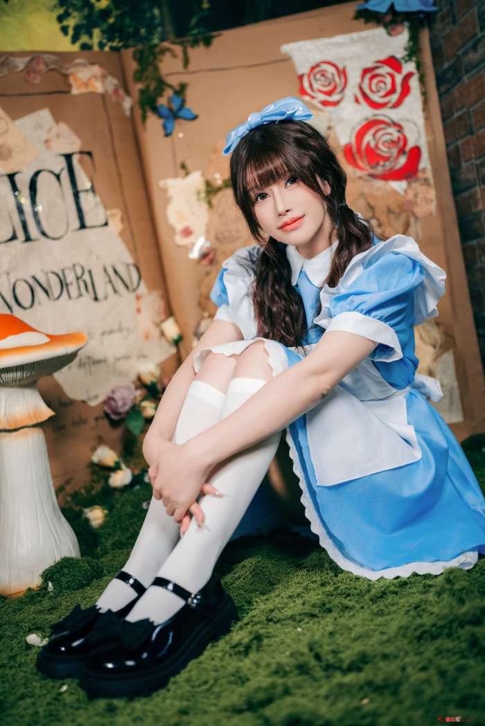 鹿八岁baby – 爱丽丝梦游仙境 [25P230MB]