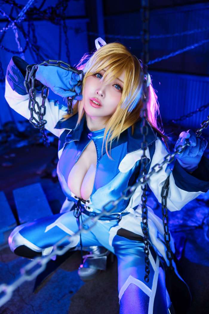 [KURUPIKA (Momoiru Reku)] 対魔忍 紅 [190P385MB]