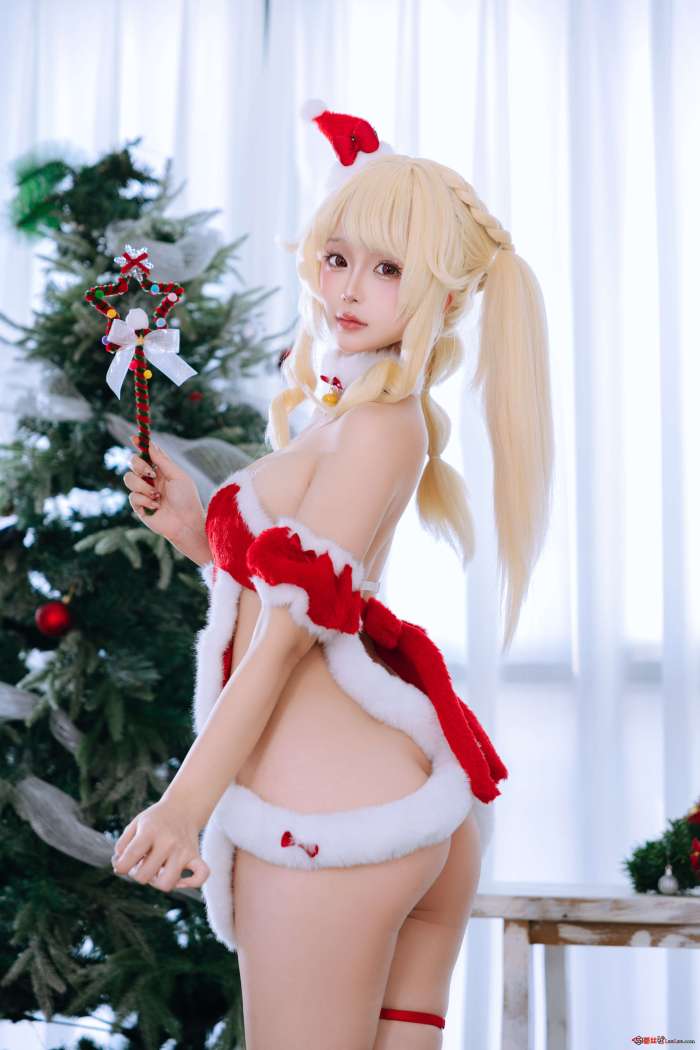 日奈娇 – 圣诞日 [252P5V-1.51GB]