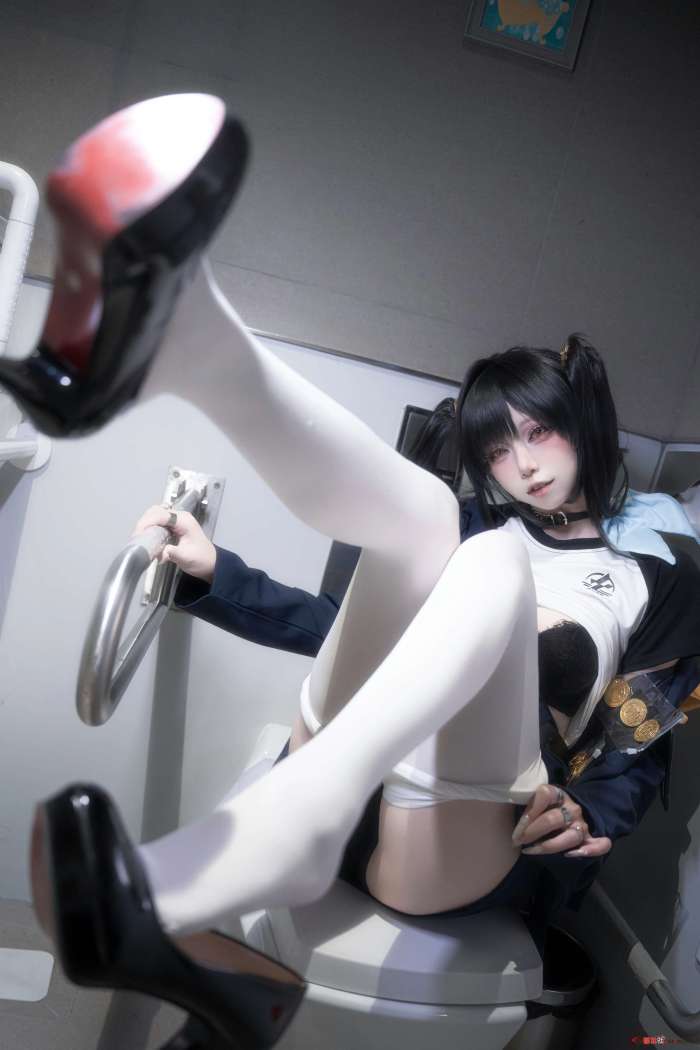 纸悦Etsu_ko – Nikke胜利女神 索拉 [57P-562M]