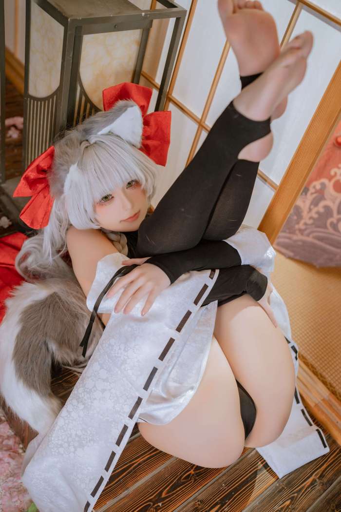 Quan冉有点饿 – 碧蓝航线 朝凪 [87P-955M]