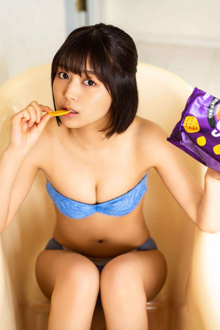Ruka Kitano (北野瑠華) – FLASHデジタル写真集 波間に誘われて [85P65MB]