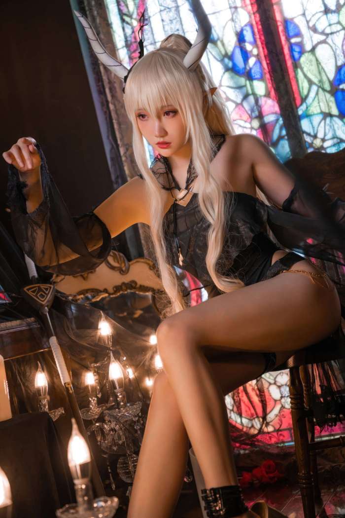 瓜希酱 – 明日方舟 闪灵泳装 [25P85M]