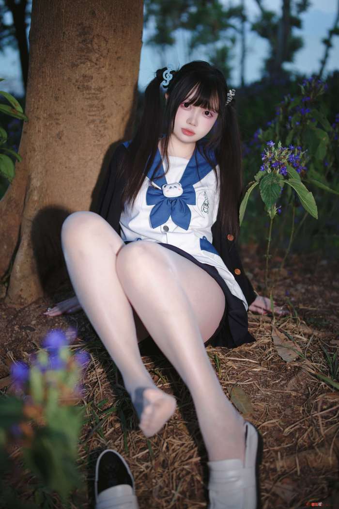 洛桑w伊梓 – 双马尾JK [38P333MB]