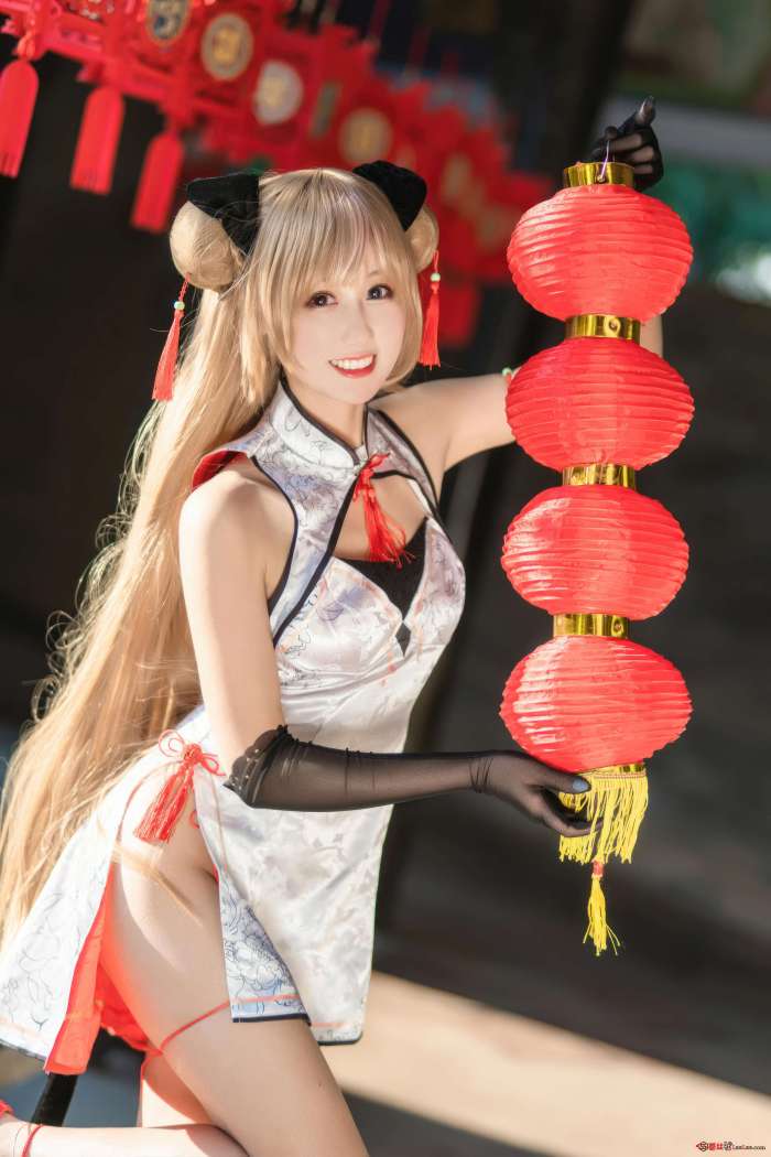 羽生三未 – 少女前线 MK23·蜂糖花 [18P195MB]