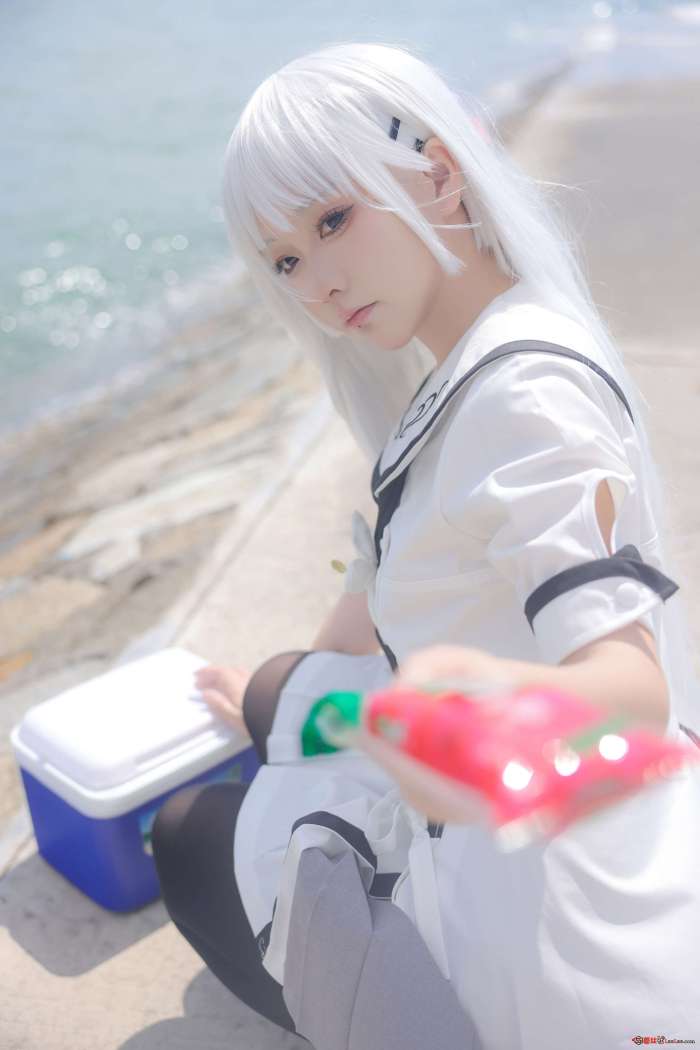 G44不会受伤 – Summer Pockets 鸣濑白羽 [15P99MB]