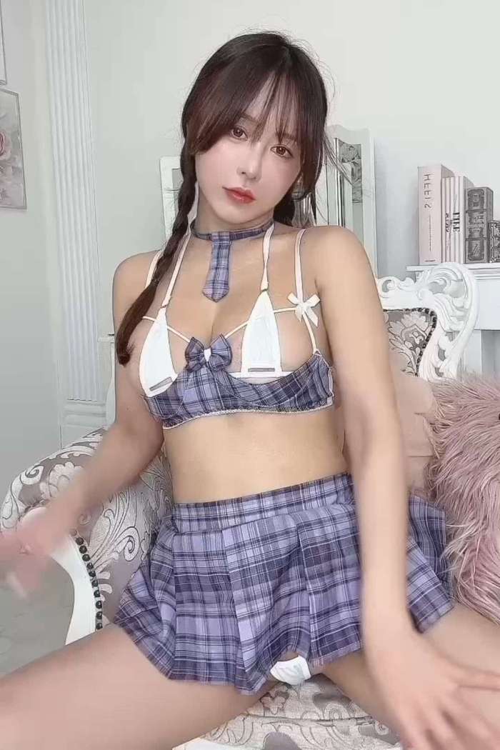 いくみ – [Fantia] [2026.05.31] Get More! Selfie Videos [2V206MB]