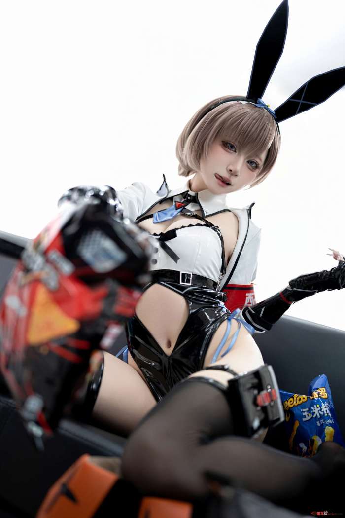 Etsu ko – Aoi (Delivery Bunny Girl) [65P770MB]