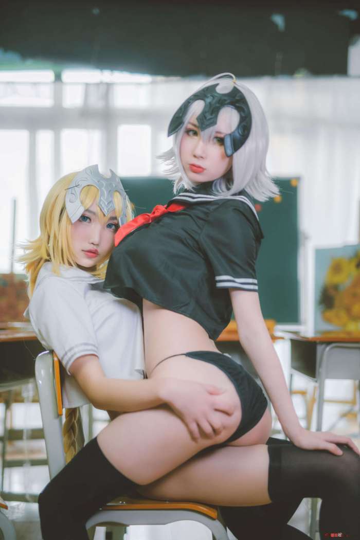 西园寺南歌 – 黑白贞德 JK制服 [25P260MB]