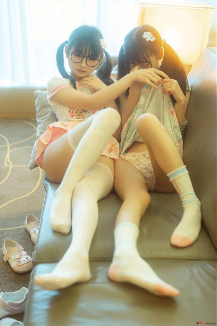 幼水铃衣 – 闺蜜 [48P715MB]