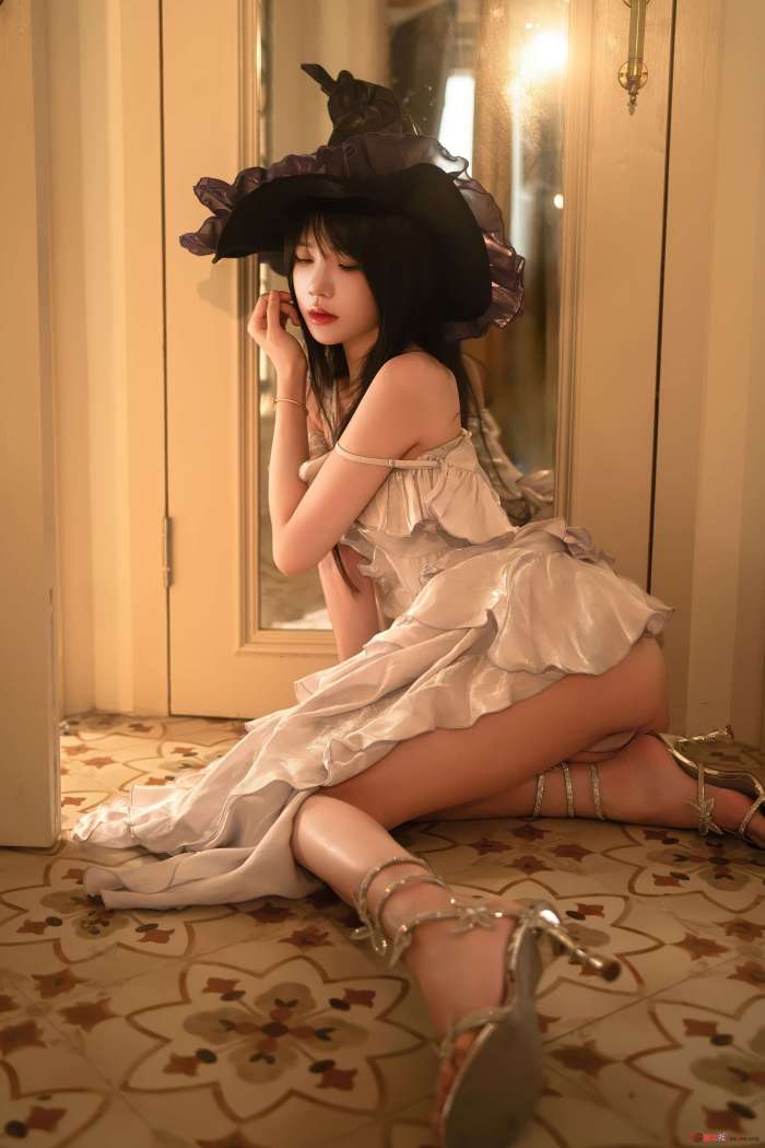 桜桃喵 – 对镜 [23P140M]